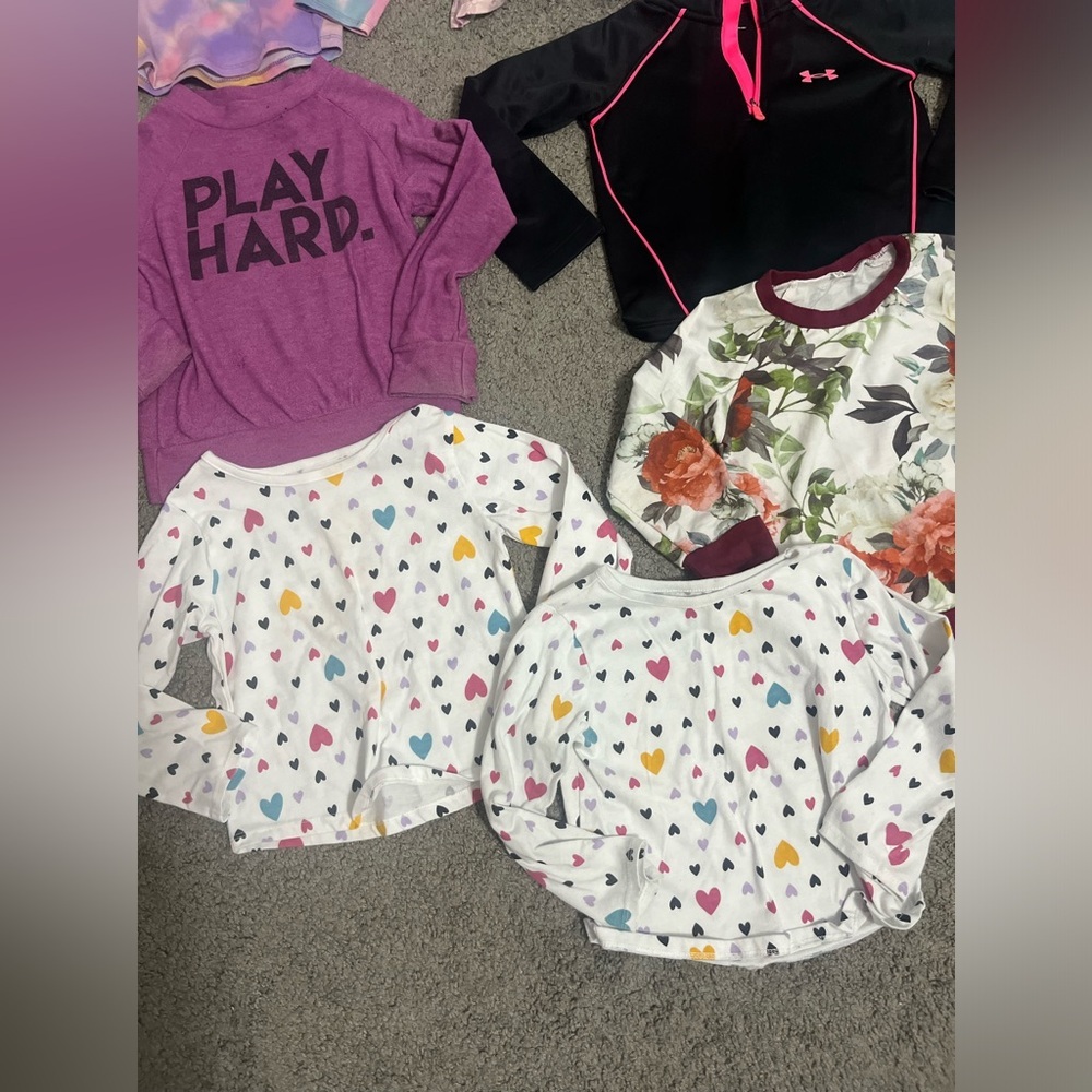 Set of 10 girls/ toddler/ 2T Winter long sleeve, Sweatshirt/ Zip-up shirt lot - Picture 4 of 8
